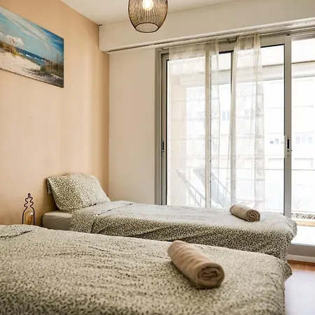 Emplacement Proche - 4 Personnes