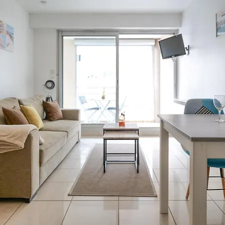 Emplacement Proche - 4 Personnes Apartment