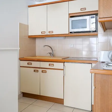 Emplacement Proche - 4 Personnes Apartment