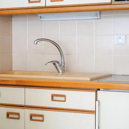 Emplacement Proche - 4 Personnes *