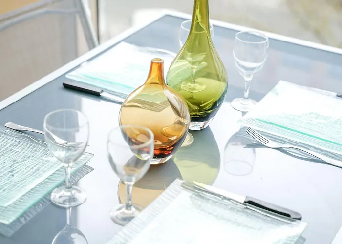 Emplacement Proche - 4 Personnes * 莱萨布勒-多洛讷