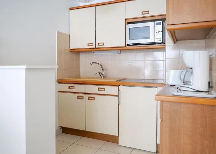 Emplacement Proche - 4 Personnes 公寓